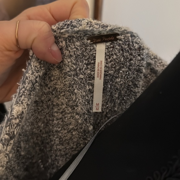 Free People Good Day Pullover Sweater - Size Medium - Picture 5 of 8